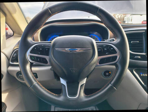 2018 Chrysler Pacifica Touring L