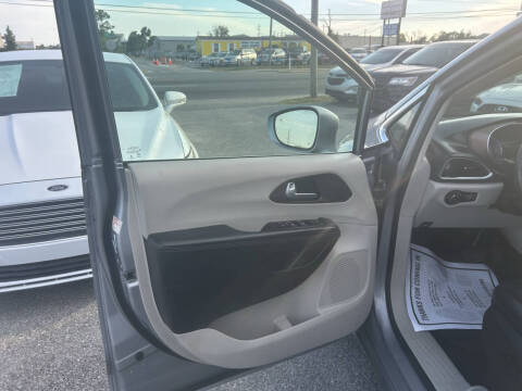 2019 Chrysler Pacifica Touring L