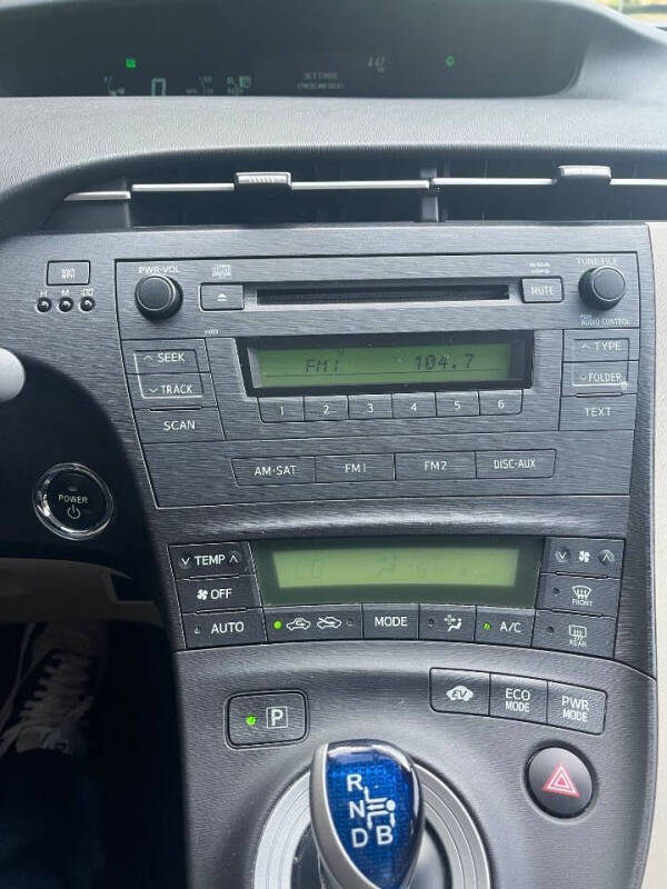 2011 Toyota Prius Two