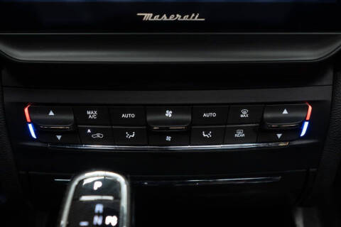 2022 Maserati Ghibli Modena Q4