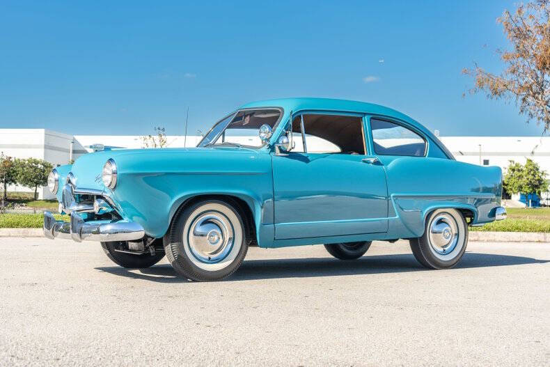 1951 Kaiser Henry-J Coupe