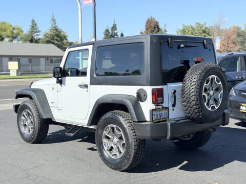 2015 Jeep Wrangler Sport