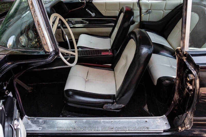 1960 Ford Thunderbird