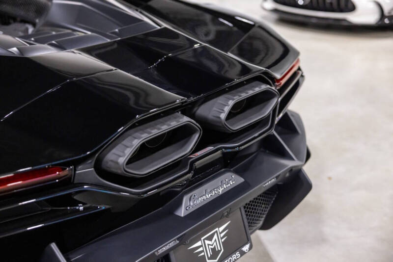 2025 Lamborghini Revuelto