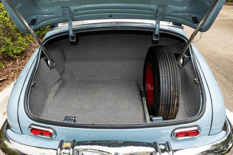 1946 Oldsmobile Ninety-Eight