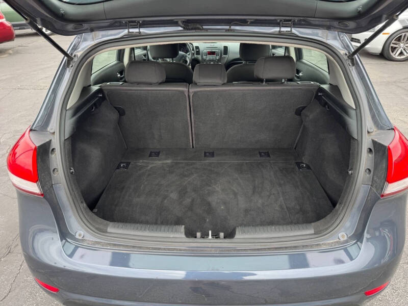 2016 Kia Forte5 LX
