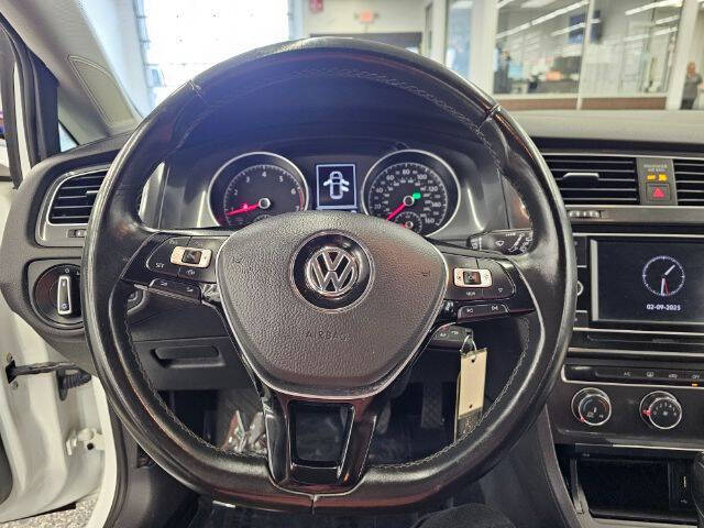 2019 Volkswagen Golf SE
