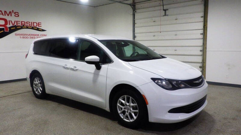 2017 Chrysler Pacifica Touring