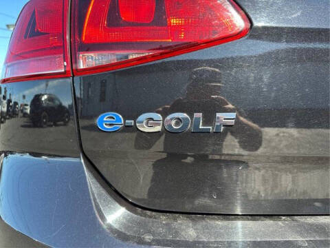 2016 Volkswagen e-Golf SE
