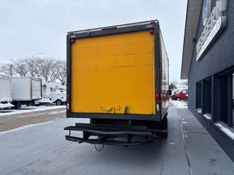 2008 Ford E-450 Box Van