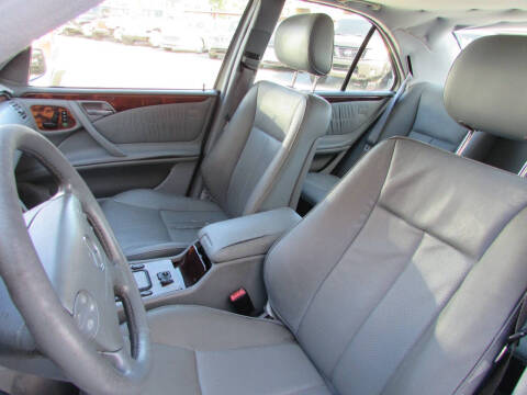2001 Mercedes-Benz E-Class E 320