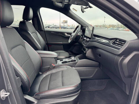 2023 Ford Escape ST-Line Select