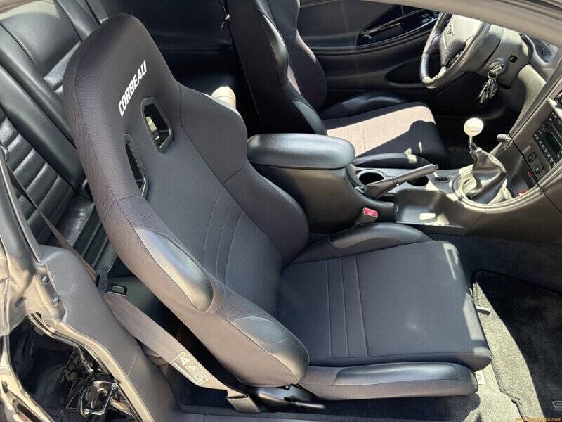 2002 Ford Mustang GT Deluxe