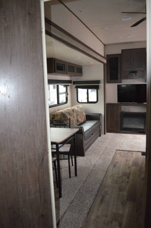 2019 Forest River Salem Hemisphere Hyper-Lyte