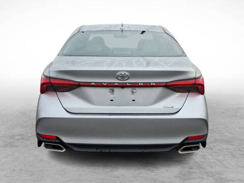 2021 Toyota Avalon XLE