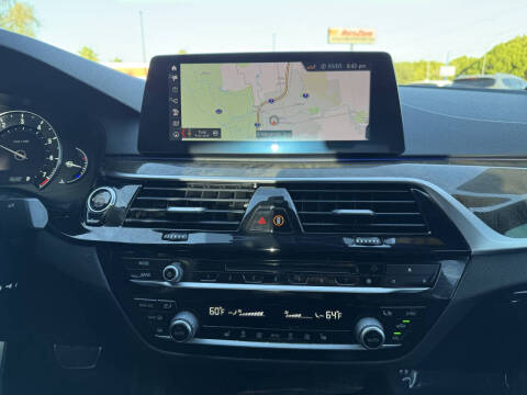 2019 BMW 5 Series 530i