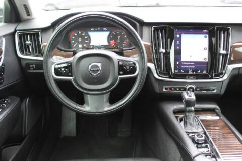 2018 Volvo S90 T5 Momentum