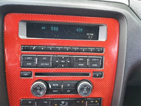 2012 Ford Mustang V6