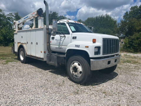 2002 Chevrolet C7500 for sale at HEDGES USED CARS in Carleton MI