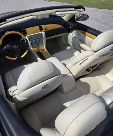 2005 Lexus SC 430