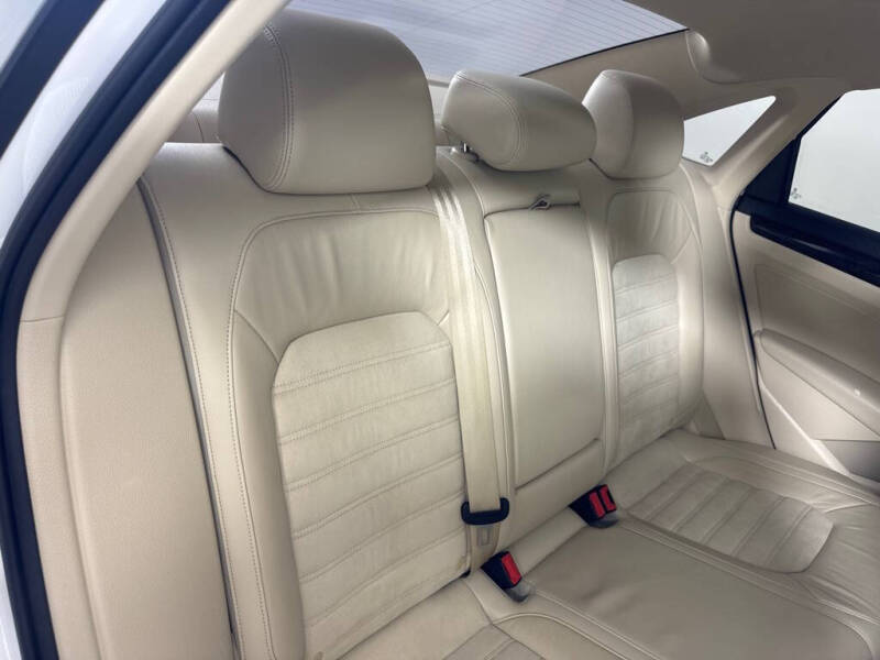 2015 Volkswagen Passat 1.8T SEL Premium