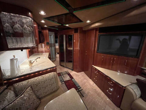2005 Prevost XL2