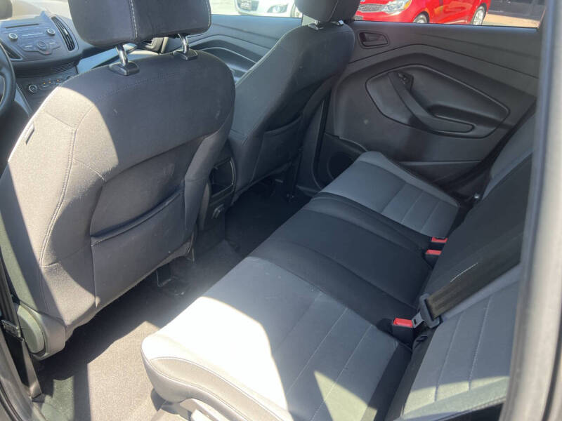 2017 Ford Escape S
