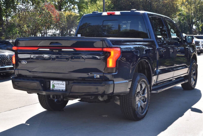 2023 Ford F-150 Lightning Lariat