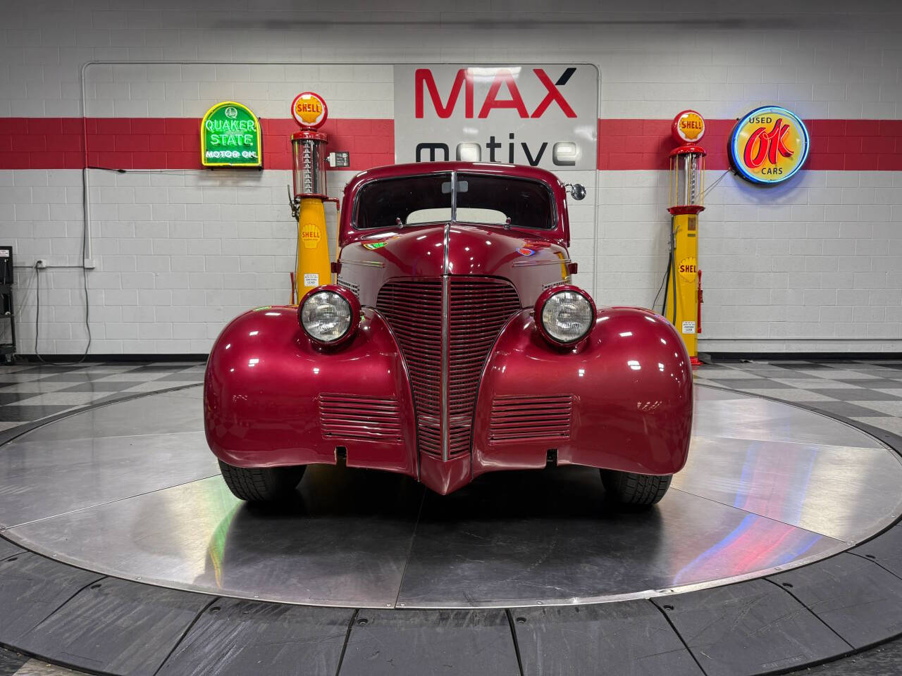 1939 Chevrolet Coupe 8