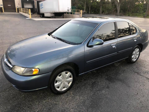 1999 Nissan Altima for sale at EXECUTIVE CAR SALES LLC in North Fort Myers FL