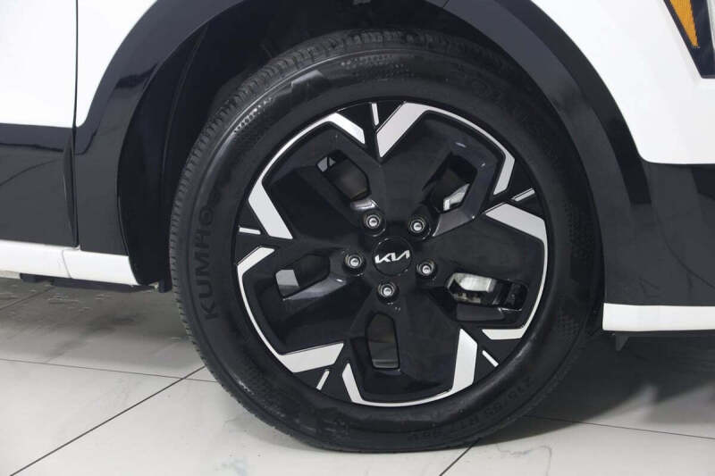 2023 Kia Niro EV Wind