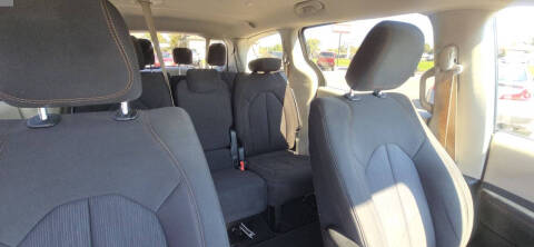 2017 Chrysler Pacifica LX