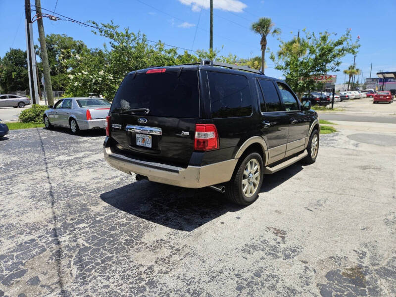 2011 Ford Expedition XLT