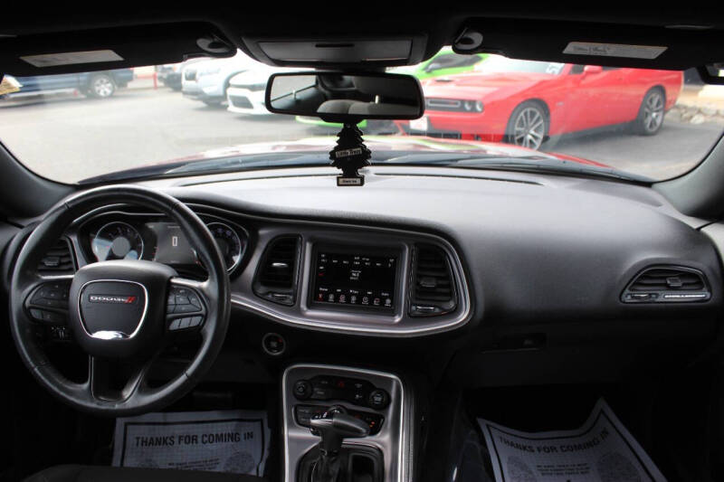2019 Dodge Challenger SXT