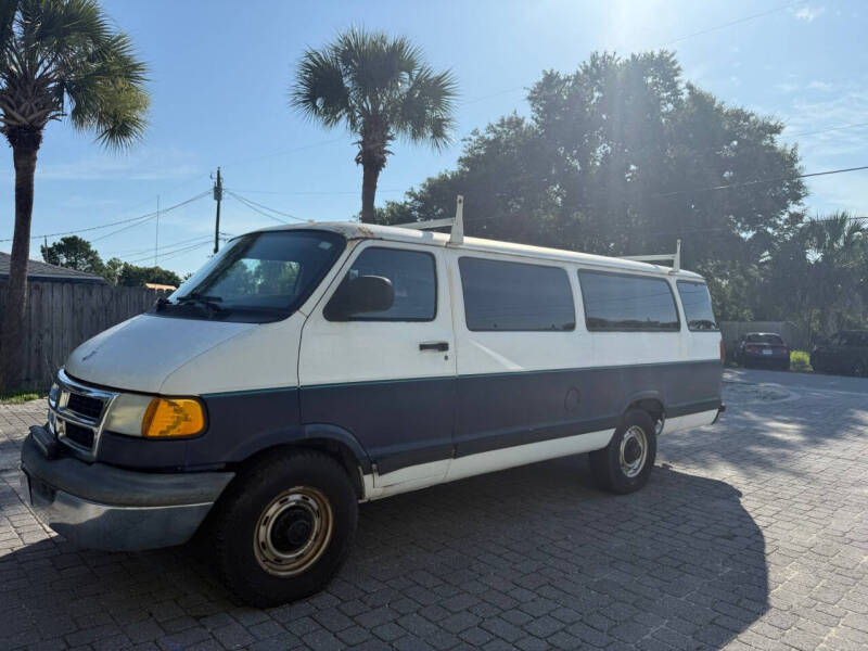 1998 Dodge Ram Van Base