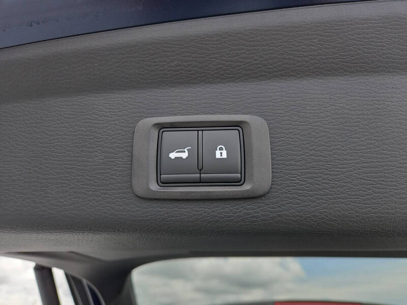 2025 Mitsubishi Outlander PHEV SEL