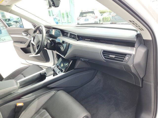 2024 Audi Q8 e-tron quattro Prestige