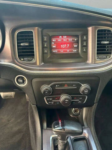 2015 Dodge Charger SE