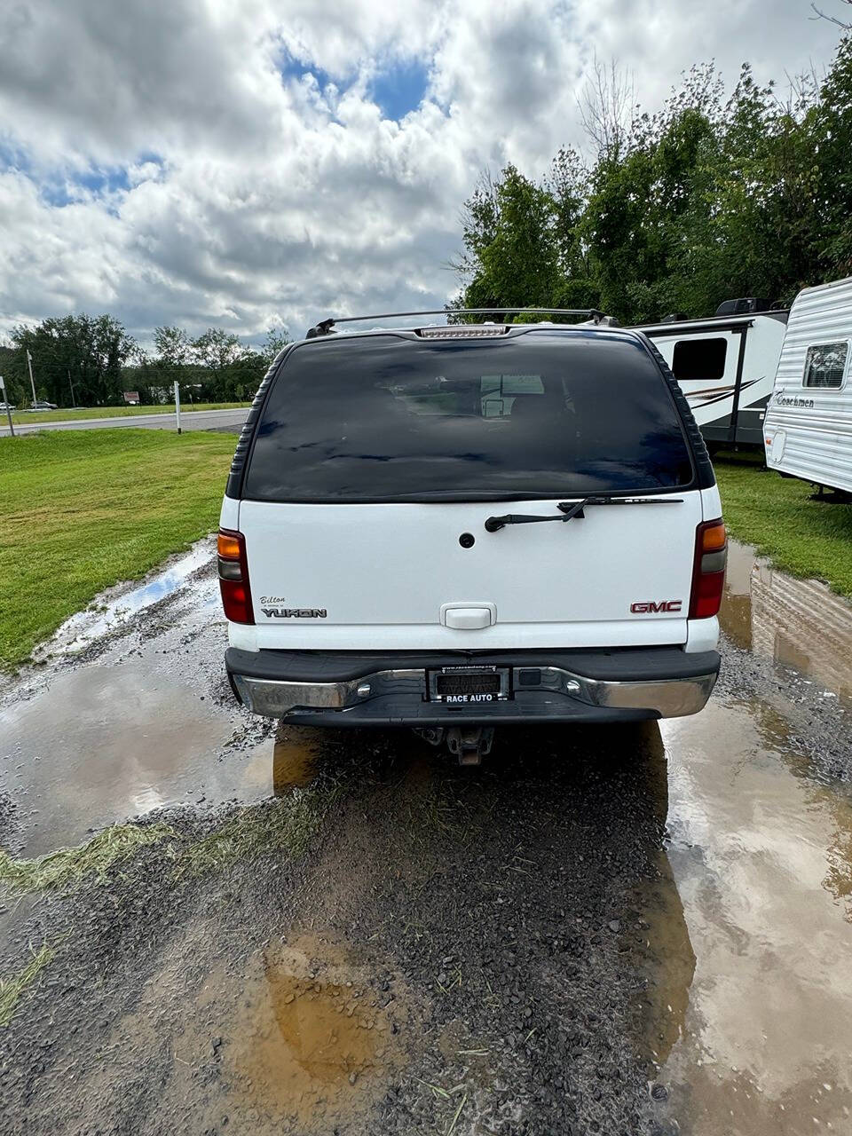 2003 GMC Yukon for sale at Race Automotive INC in Williamson, NY