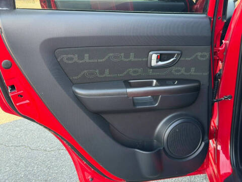 2013 Kia Soul +