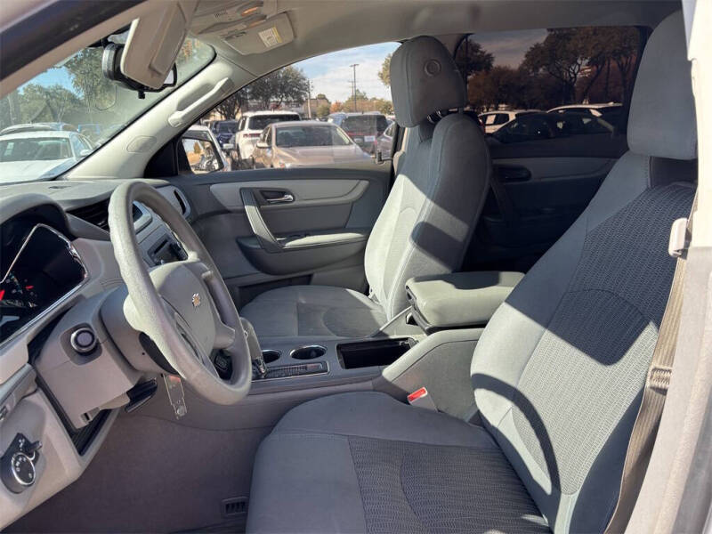 2017 Chevrolet Traverse LS