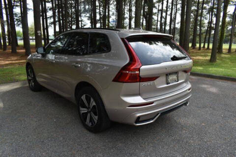 2025 Volvo XC60 T8 Plus Dark Theme