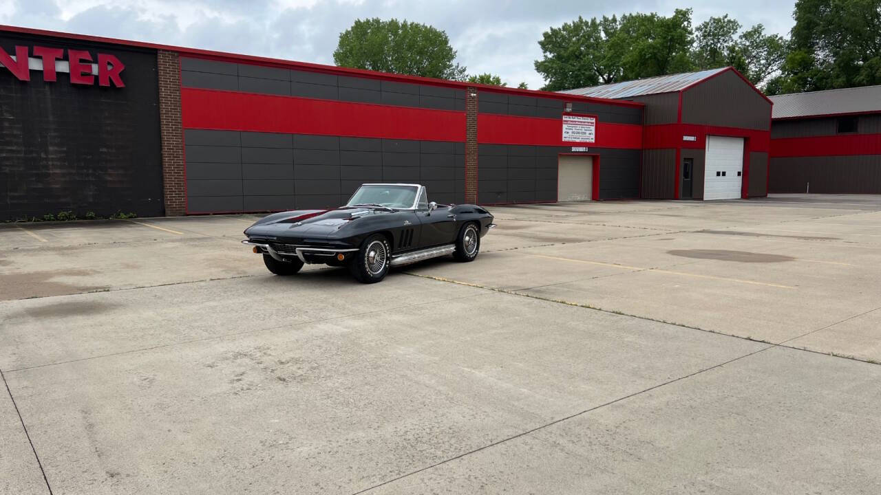 1966 Chevrolet Corvette 43