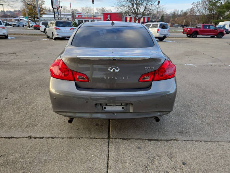 2010 Infiniti G37 Sedan x
