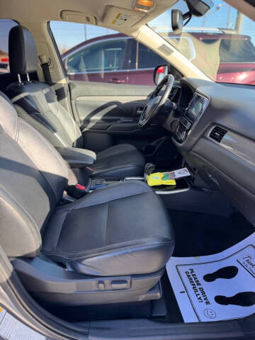 2019 Mitsubishi Outlander SE