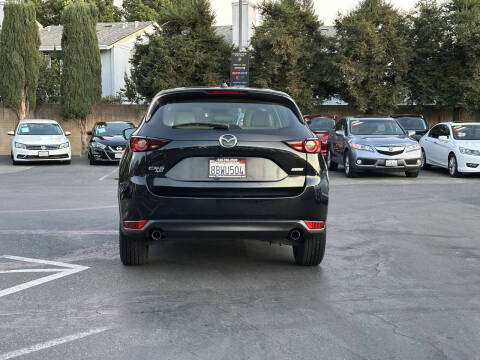 2017 Mazda CX-5 Sport