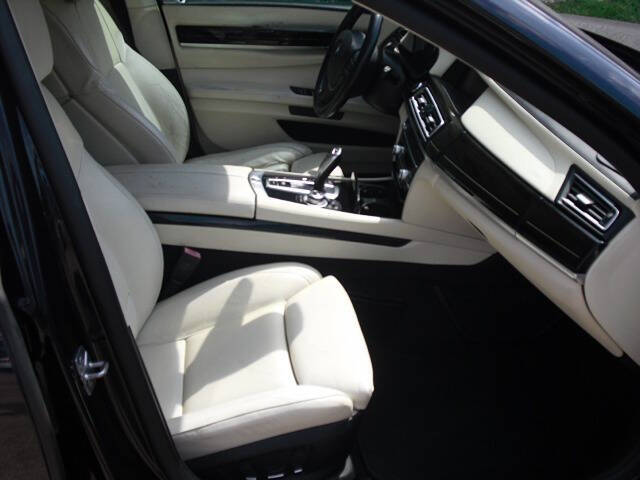2012 BMW 7 Series 750Li