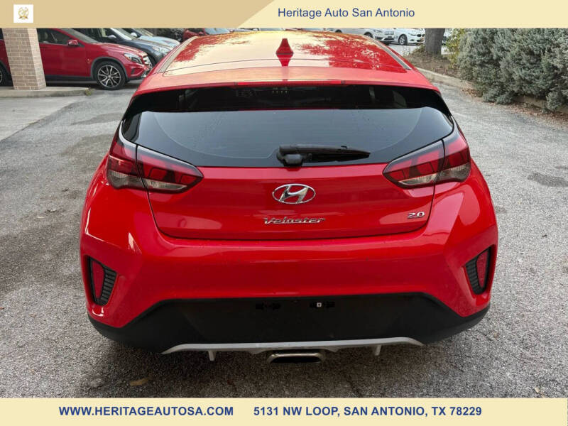 2019 Hyundai Veloster
