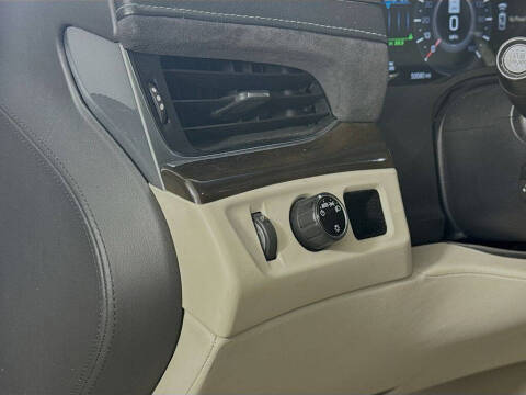 2019 Cadillac Escalade Luxury