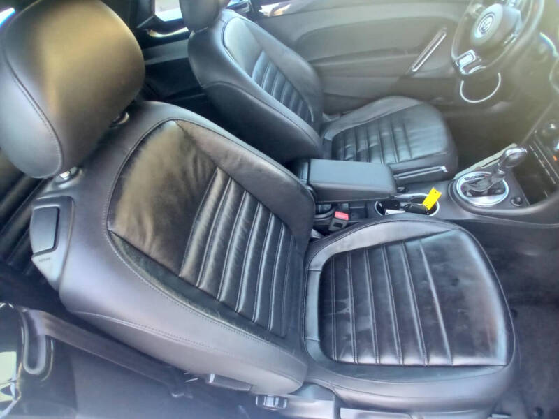 2014 Volkswagen Beetle Convertible R-Line PZEV